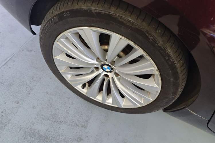 Used BMW 5 Series GT 2014 528i Luxury Edition Right Rear Wheel Hub