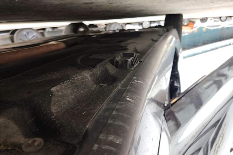 Used BMW 5 Series GT 2014 528i Leading Model Right Side Sill