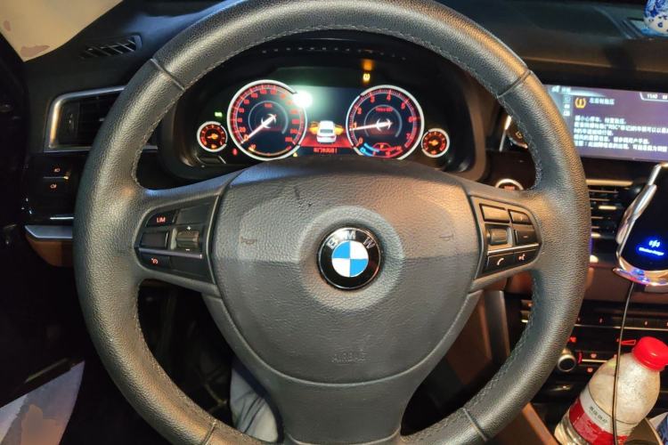 Used BMW 5 Series GT 2014 528i Leading Model Steering Wheel