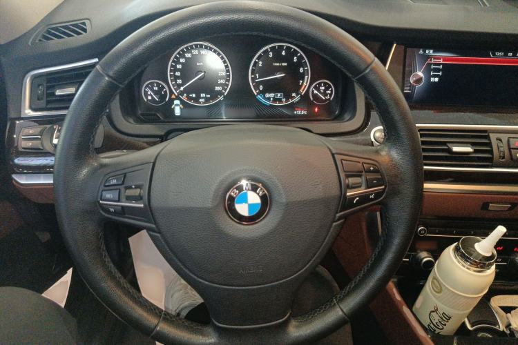 Used BMW 5 Series GT 2014 528i Leading Model Steering Wheel