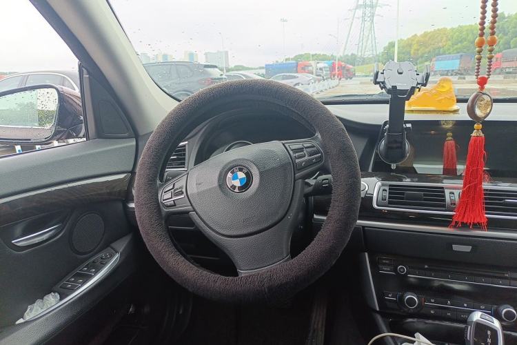 Used BMW 5 Series GT 2014 528i Leading Model Steering Wheel