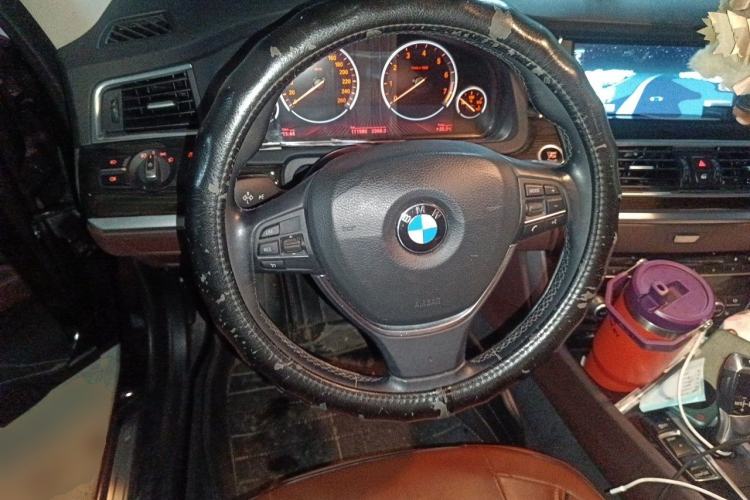 Used BMW 5 Series GT 2014 528i Luxury Edition Steering Wheel