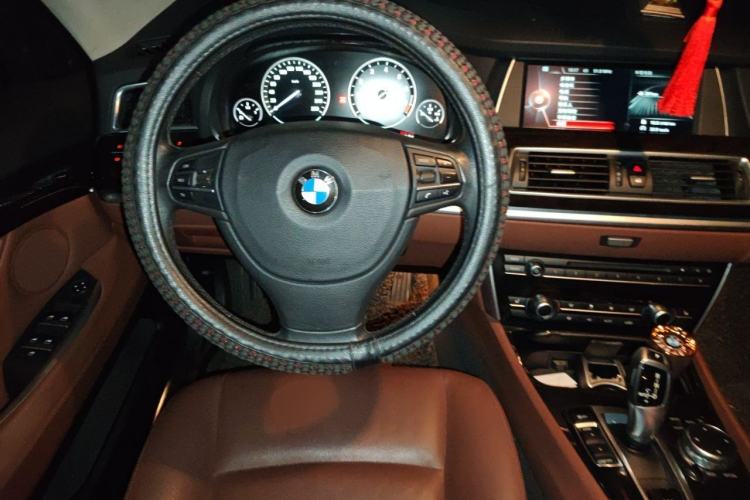 Used BMW 5 Series GT 2014 528i Leading Model Steering Wheel