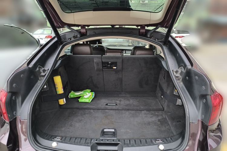 Used BMW 5 Series GT 2014 528i Luxury Edition Trunk