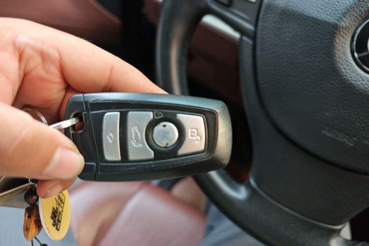 Used BMW 5 Series GT 2014 528i Leading Model Vehicle Key