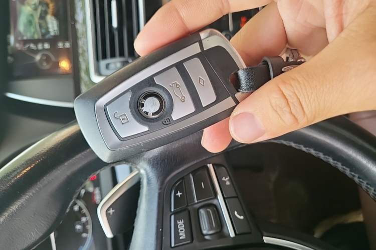 Used BMW 5 Series GT 2014 535i Leading Model Vehicle Key
