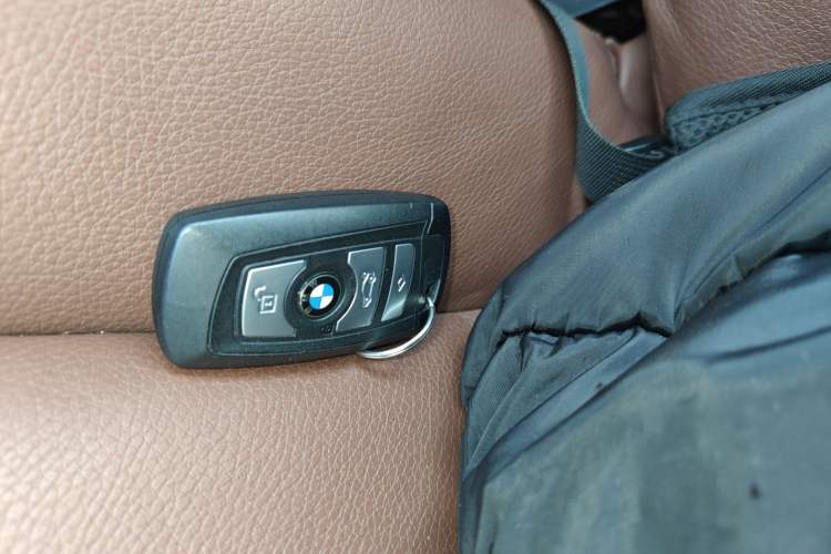 Used BMW 5 Series GT 2014 535i Leading Model Vehicle Key