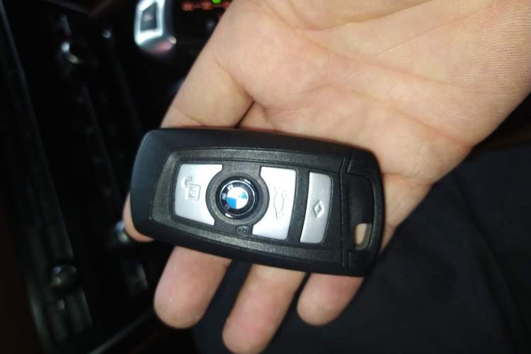 Used BMW 5 Series GT 2014 528i Leading Model Vehicle Key