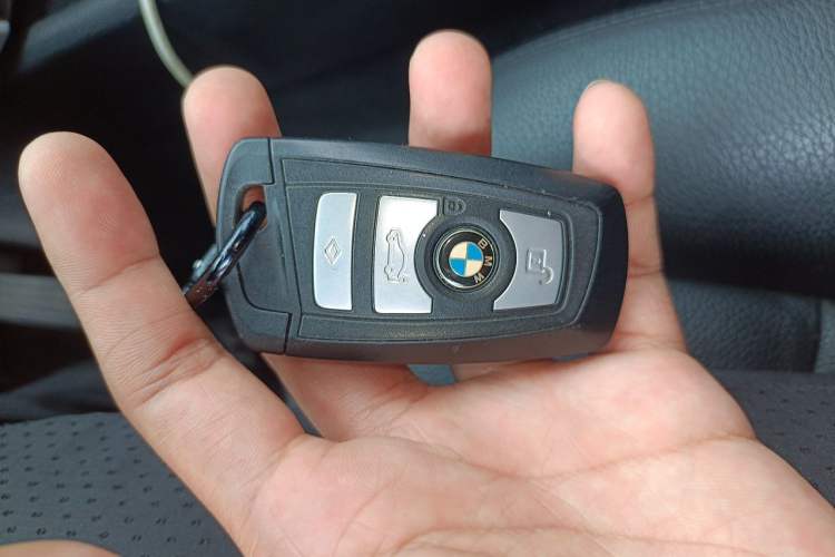 Used BMW 5 Series GT 2014 528i Leading Model Vehicle Key