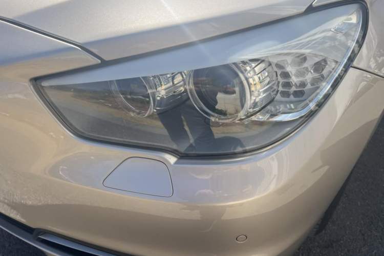 Used BMW 5 Series GT 2014 535i Leading Model Exterior 5