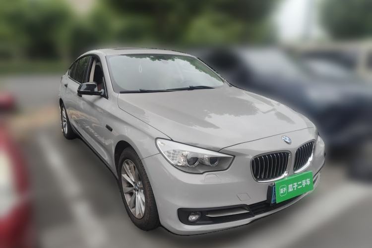Used BMW 5 Series GT 2014 528i Leading Model Front Right 45 Deg