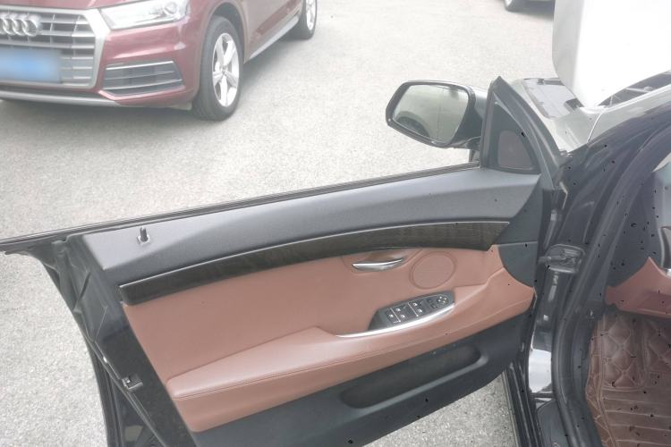 Used BMW 5 Series GT 2014 528i Leading Model Interior 7