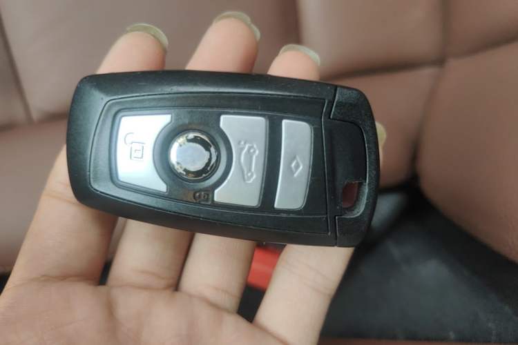 Used BMW 5 Series GT 2014 528i Leading Model Vehicle Key