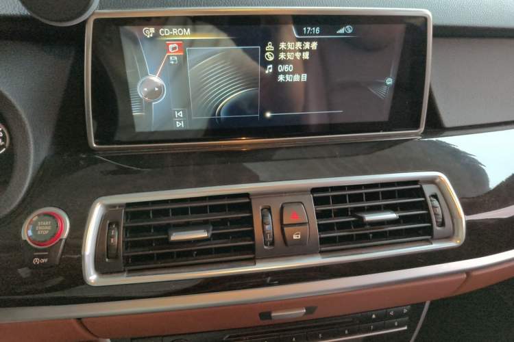 Used BMW 5 Series GT 2014 528i Leading Model Audio And AC Panel