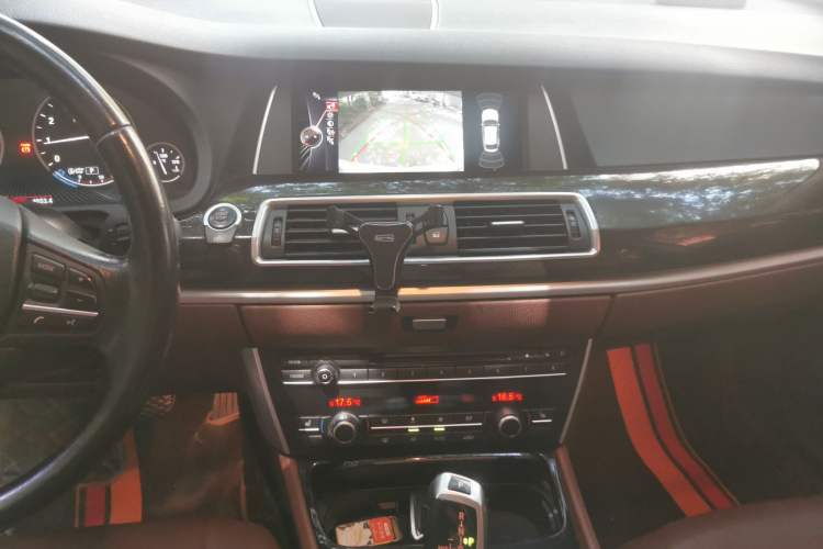 Used BMW 5 Series GT 2014 528i Leading Model Audio And AC Panel