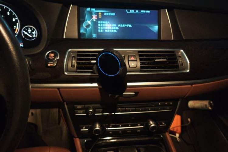 Used BMW 5 Series GT 2014 528i Leading Model Audio And AC Panel