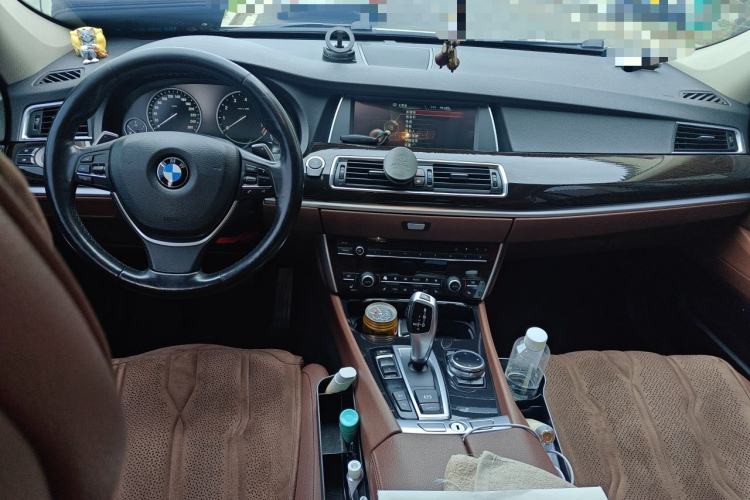 Used BMW 5 Series GT 2014 535i xDrive Center Console
