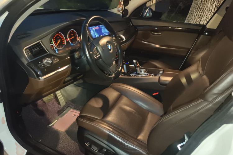 Used BMW 5 Series GT 2014 528i Luxury Edition Driver Seat