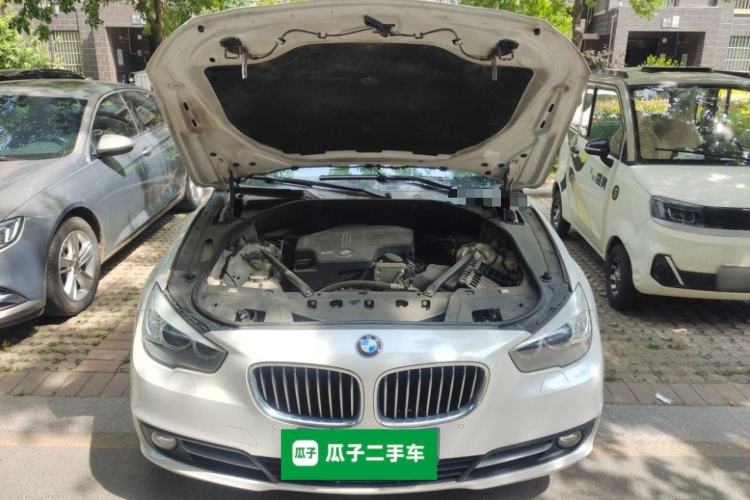 Used BMW 5 Series GT 2014 528i Leading Model Engine Bay