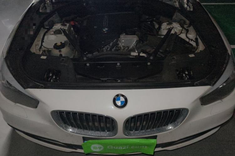 Used BMW 5 Series GT 2014 528i Leading Model Engine Bay