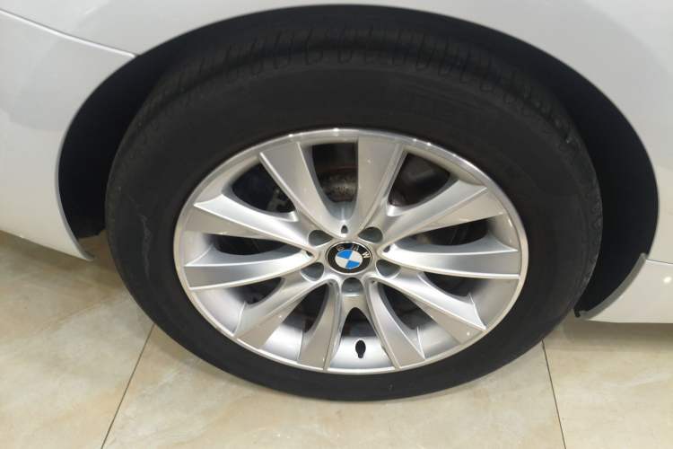 Used BMW 5 Series GT 2014 528i Leading Model Exterior 5
