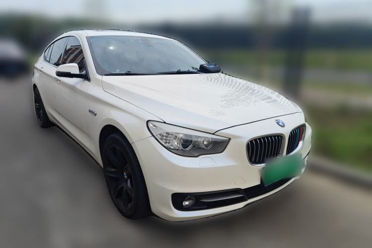 Used BMW 5 Series GT 2014 535i xDrive Front Right 45 Deg