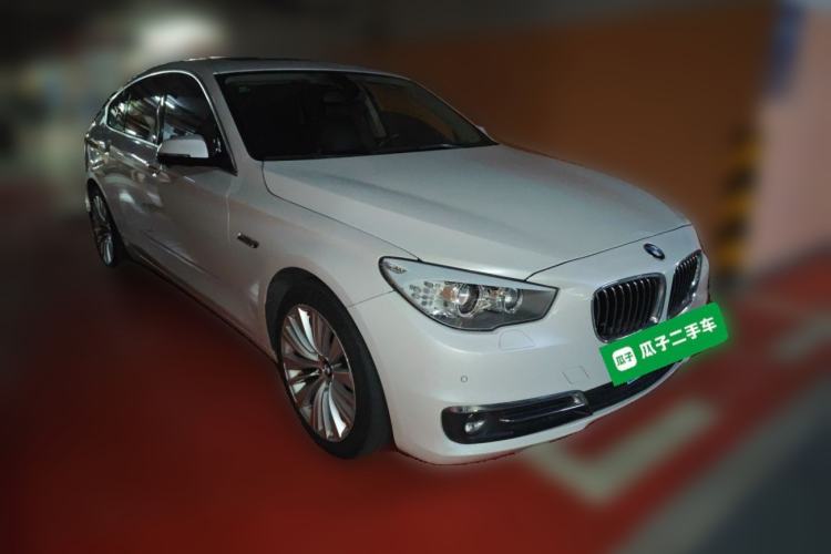 Used BMW 5 Series GT 2014 528i Luxury Edition Front Right 45 Deg