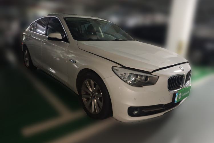 Used BMW 5 Series GT 2014 528i Leading Model Front Right 45 Deg
