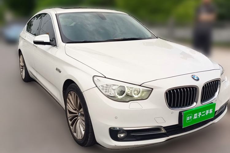 Used BMW 5 Series GT 2014 528i Luxury Edition Front Right 45 Deg