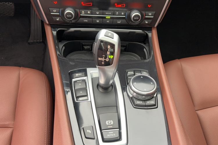 Used BMW 5 Series GT 2014 535i Leading Model Gear Lever