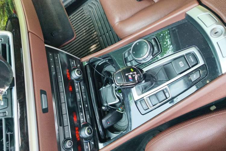 Used BMW 5 Series GT 2014 535i Leading Model Gear Lever