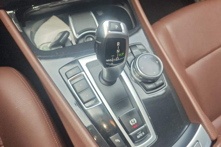 Used BMW 5 Series GT 2014 528i Leading Model Gear Lever