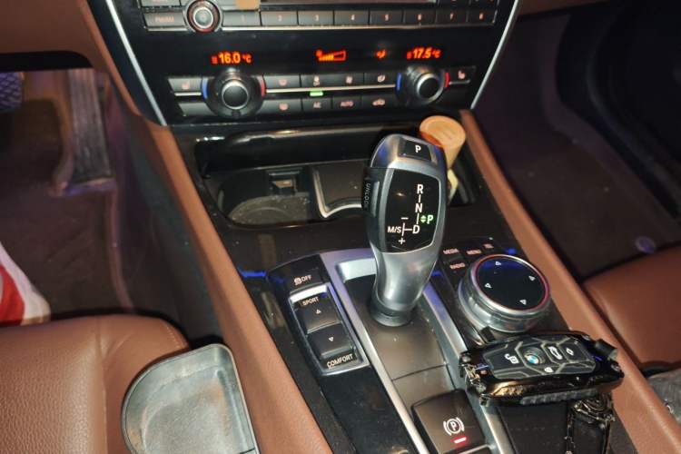 Used BMW 5 Series GT 2014 528i Leading Model Gear Lever