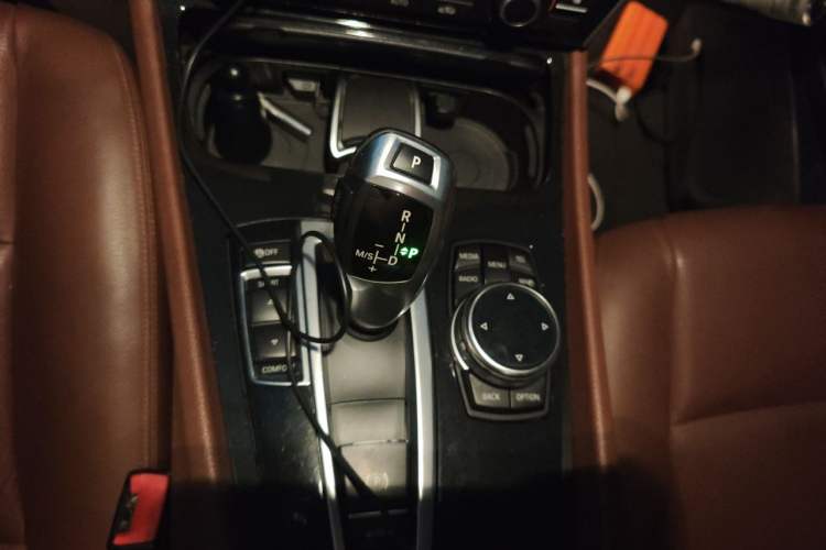 Used BMW 5 Series GT 2014 528i Leading Model Gear Lever