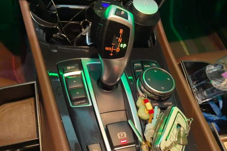 Used BMW 5 Series GT 2014 528i Leading Model Gear Lever