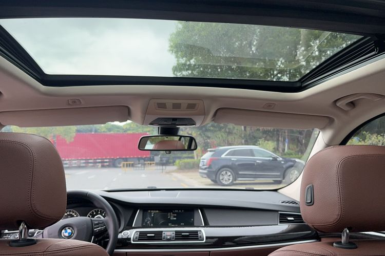 Used BMW 5 Series GT 2014 535i Leading Model Headliner