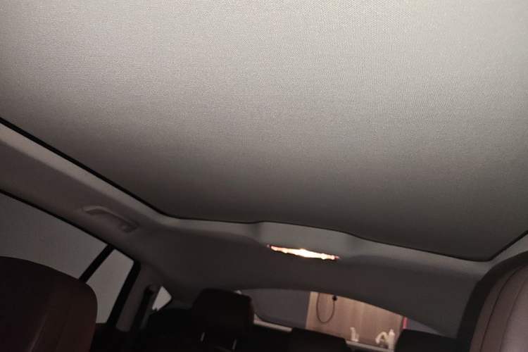Used BMW 5 Series GT 2014 528i Luxury Edition Headliner