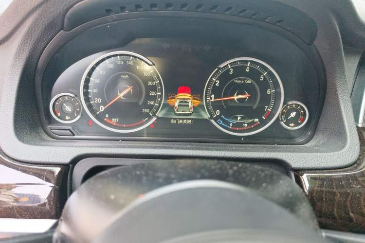 Used BMW 5 Series GT 2014 535i Leading Model Instrument Cluster
