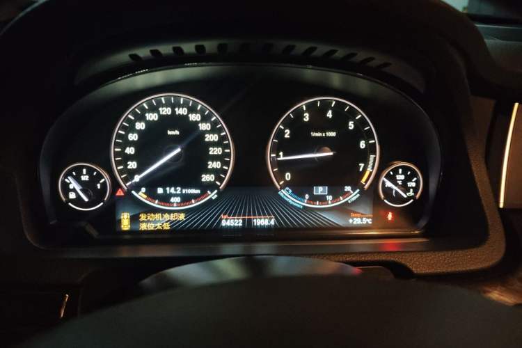 Used BMW 5 Series GT 2014 528i Leading Model Instrument Cluster