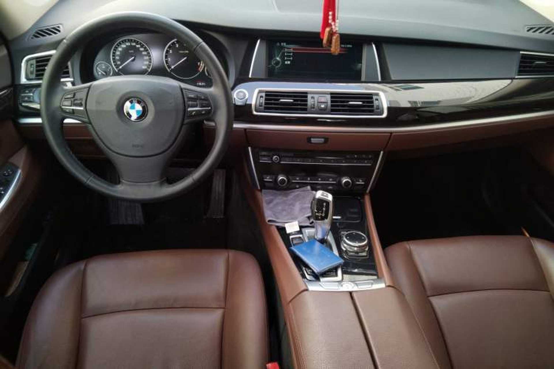 Used BMW 5 Series GT 2014 528i Leading Model Interior 2