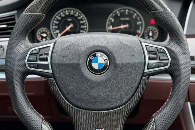 Used BMW 5 Series GT 2014 528i Leading Model Interior 2
