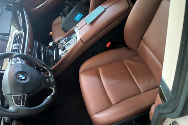 Used BMW 5 Series GT 2014 528i Leading Model Left Front Seat