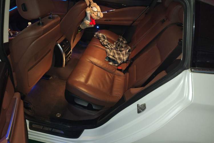 Used BMW 5 Series GT 2014 528i Leading Model Left Rear Seat