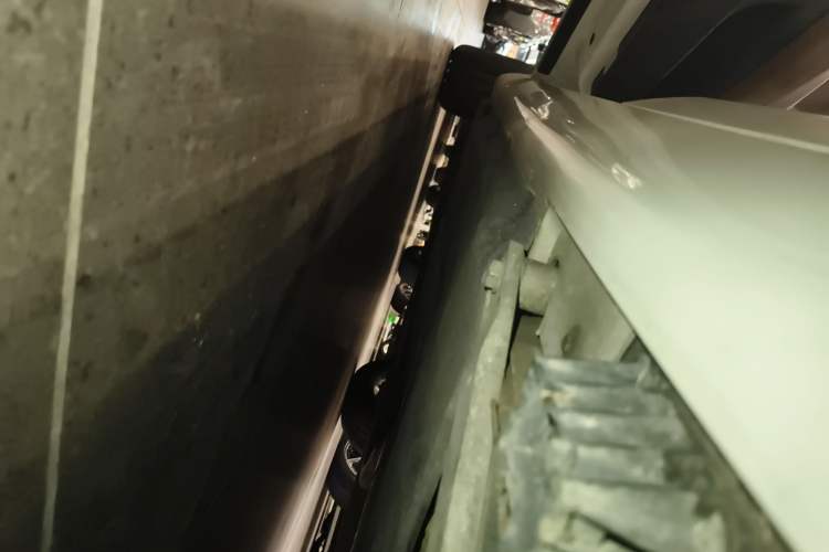 Used BMW 5 Series GT 2014 528i Leading Model Left Side Sill