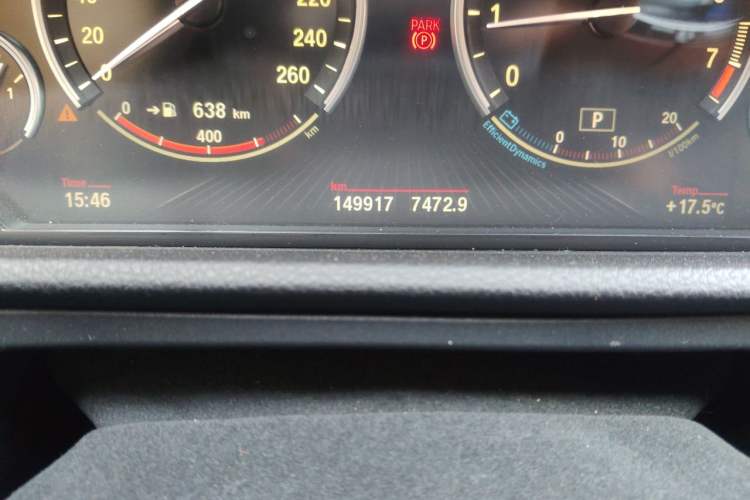 Used BMW 5 Series GT 2014 528i Leading Model Odometer Close Up