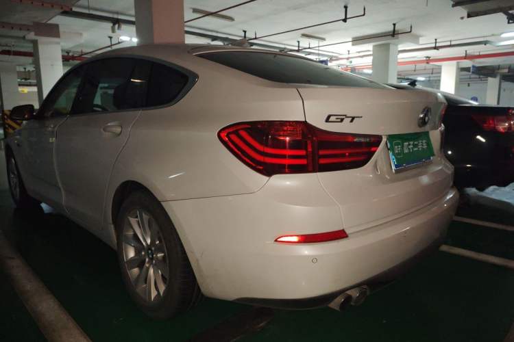 Used BMW 5 Series GT 2014 528i Leading Model Rear Left 45 Deg