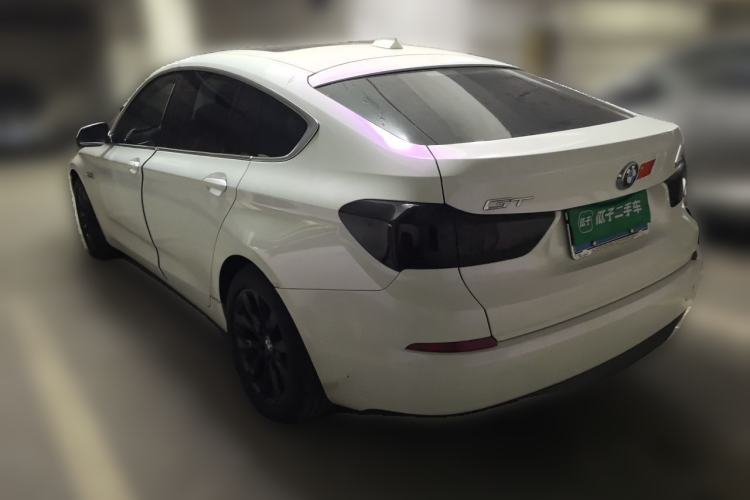 Used BMW 5 Series GT 2014 528i Leading Model Rear Left 45 Deg
