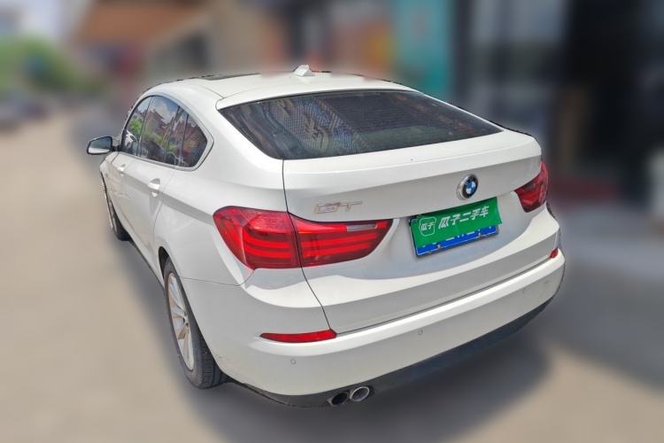 Used BMW 5 Series GT 2014 528i Leading Model Rear Left 45 Deg