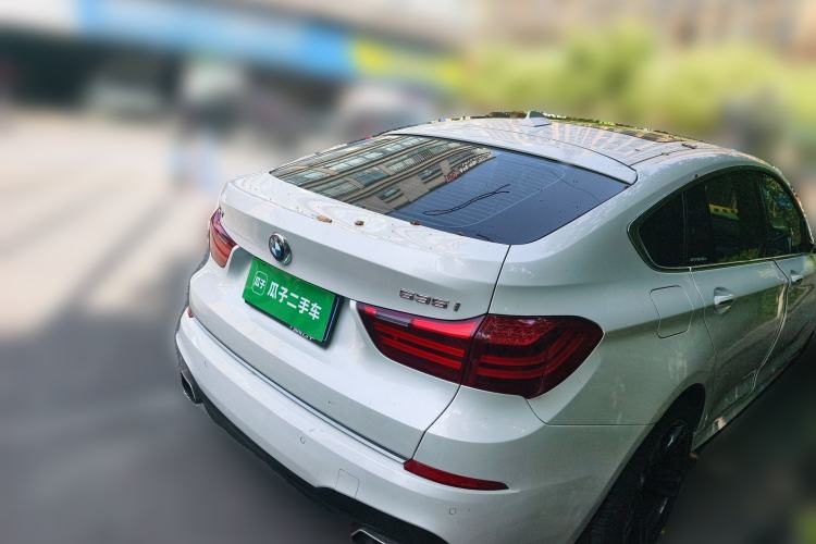 Used BMW 5 Series GT 2014 535i Leading Model Rear Right 45 Deg