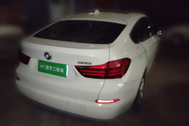 Used BMW 5 Series GT 2014 528i Leading Model Rear Right 45 Deg